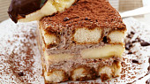Banánové  ( pseudo ) tiramisu s krémem stracciatella
