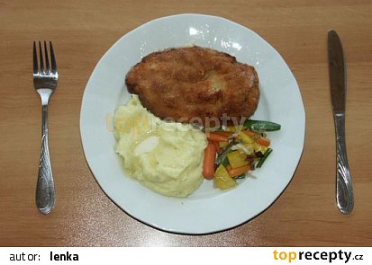 Kuřecí řízek s bramborovou kaší