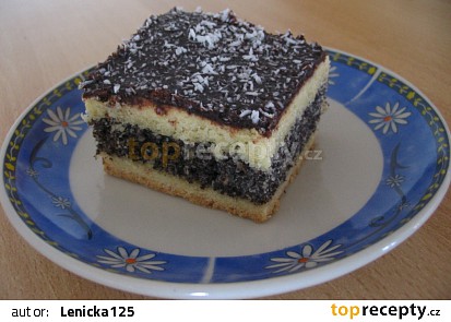 Makový koláč plněný