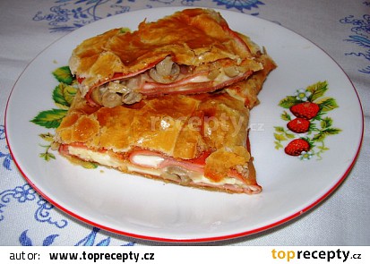 Slaný závin ála Pizza