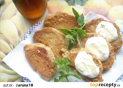 Ananas smažený v pivním těstíčku