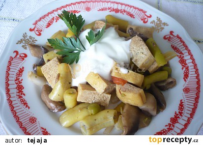 Tofu s fazolkami a žampiony