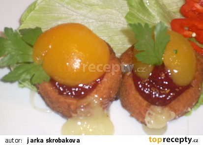 Smažené tvarůžky s marmeládou a broskví pro Rebeku