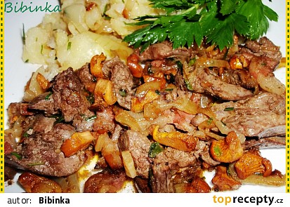 Drůbeží jatýrka na zauzené slanině s liškama