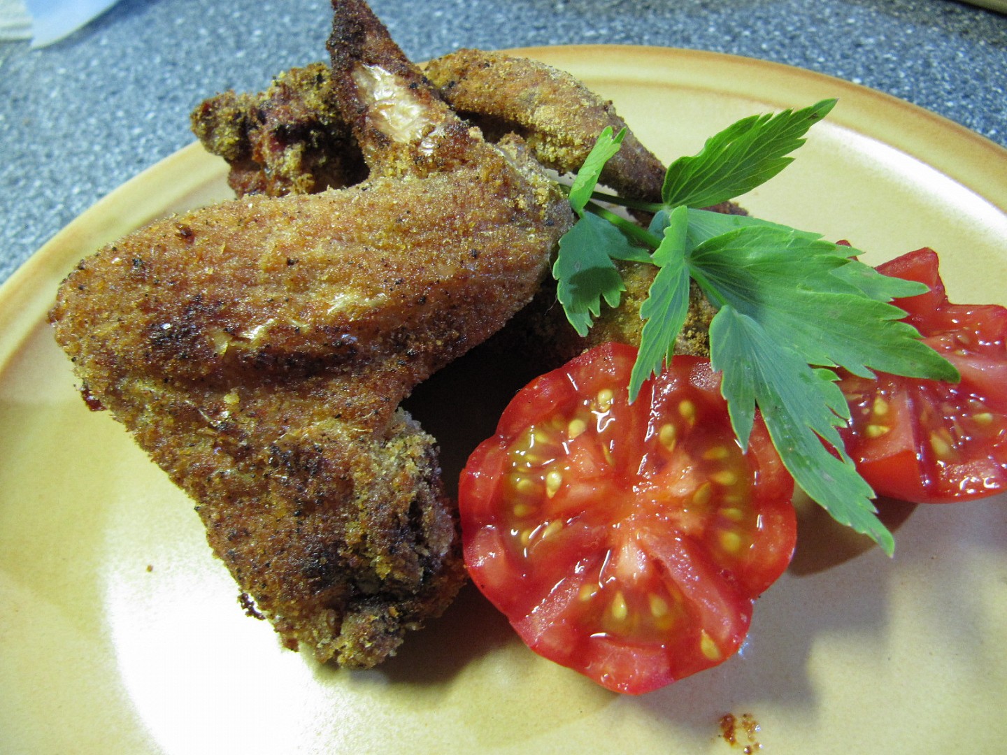Kuřecí křidýlka na sucho ve strouhance recept - TopRecepty.cz