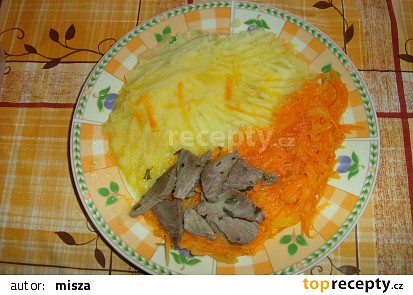Dušená mrkev s masem a bramborem "pro nejmenší"