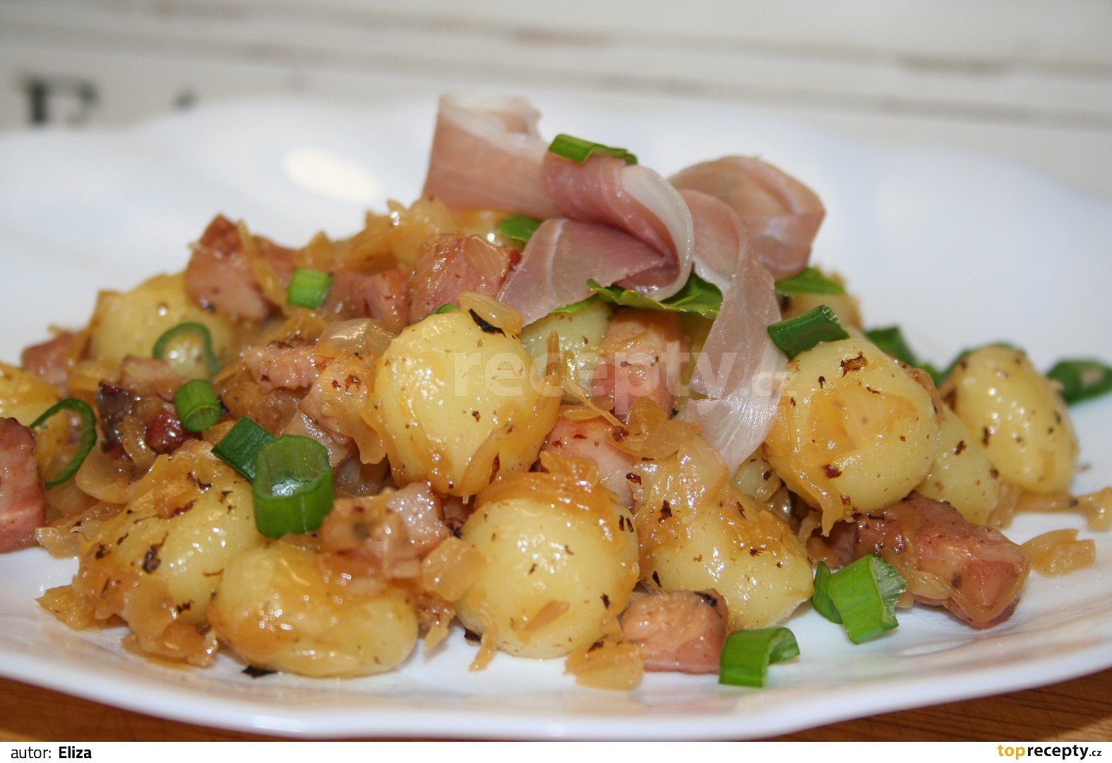 Gnocchi po česku se zelím a slaninou recept TopRecepty.cz