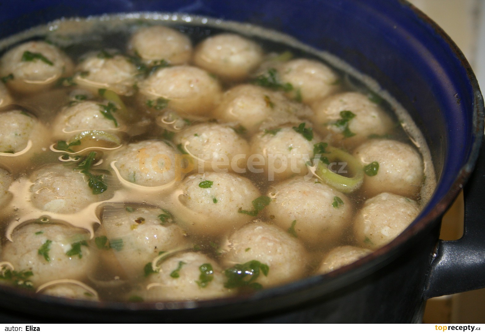 Hermelínové knedlíčky do polévky recept TopRecepty.cz