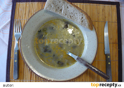 Houbová polévka