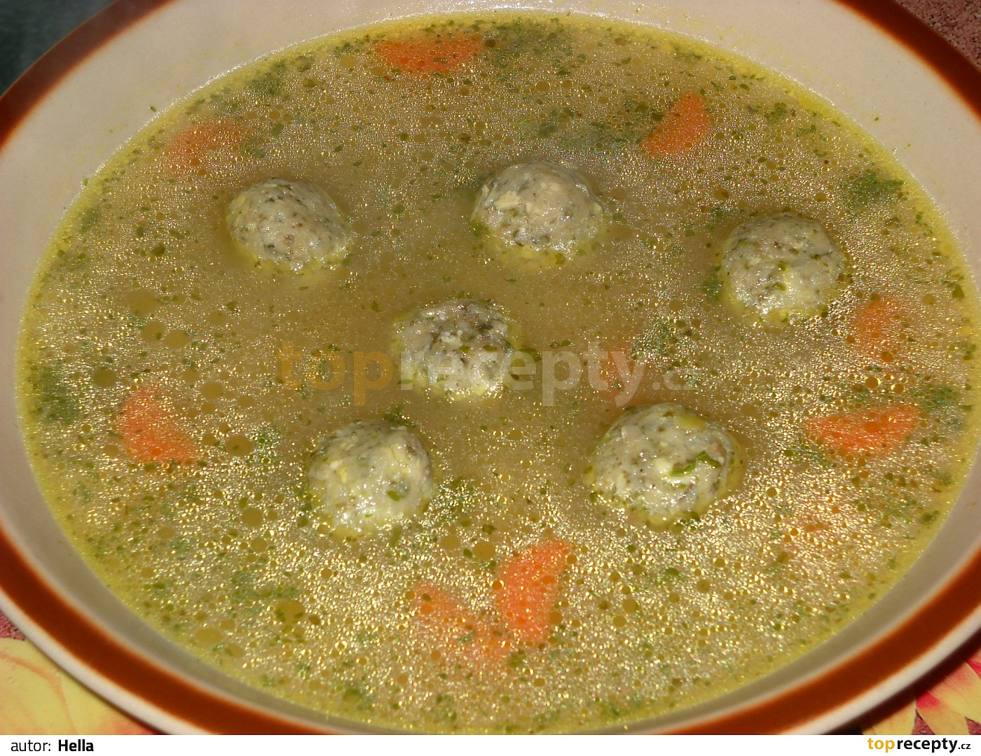 Knedlíčky do polévky z míchaných vajec kořeněné recept TopRecepty.cz