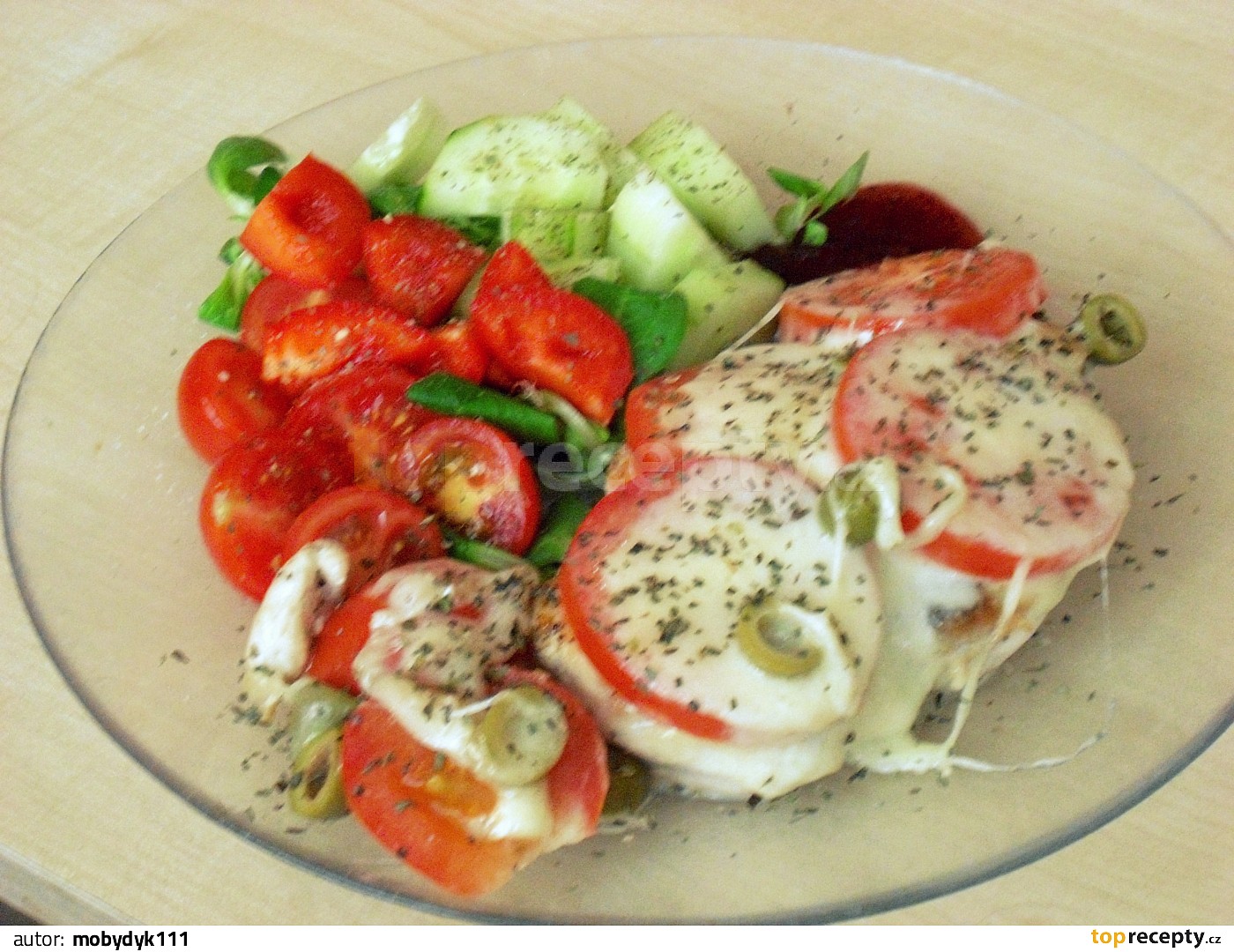 Kuec steaky Caprese recept - TopRecepty.cz