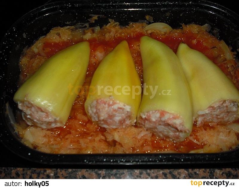 Plněná paprika v zelí recept TopRecepty.cz