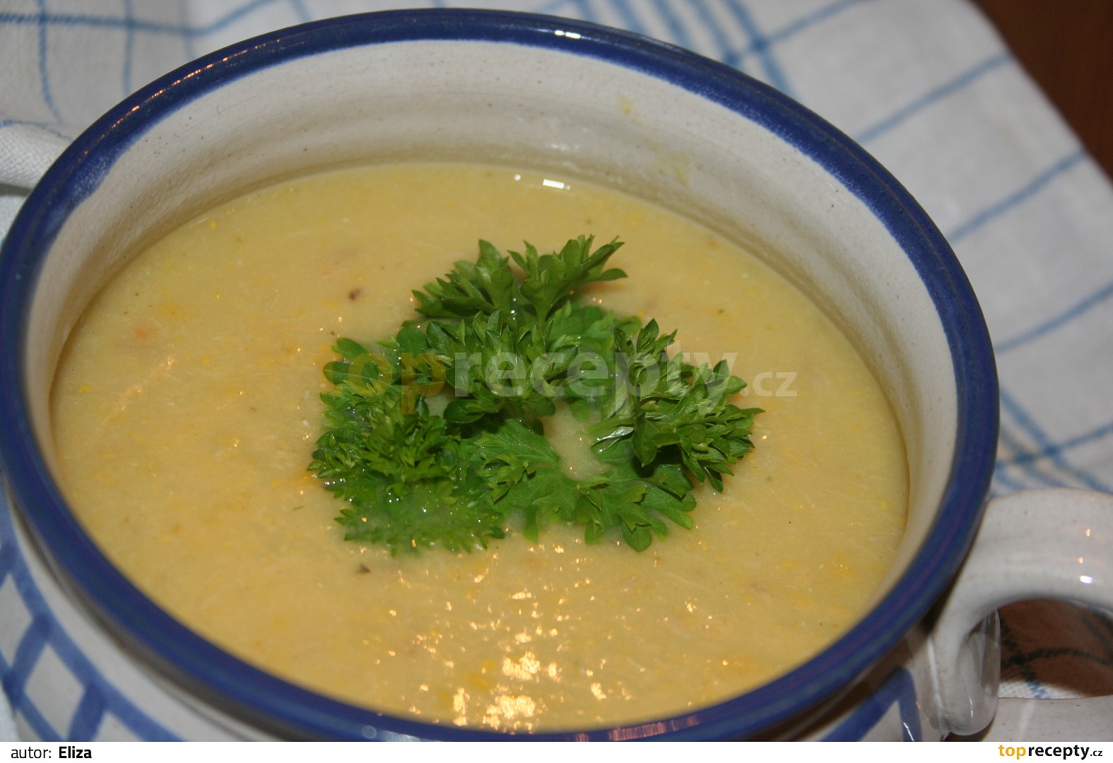 Chřestová polévka s kukuřicí recept TopRecepty.cz