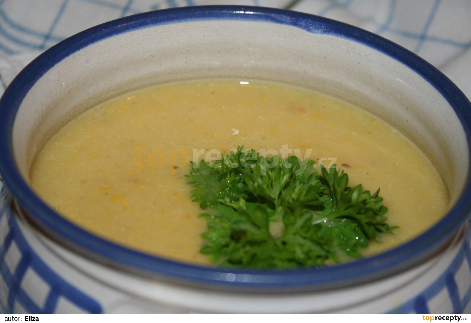 Chřestová polévka s kukuřicí recept TopRecepty.cz