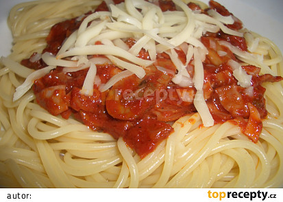 Špagety se šunkou a houbami
