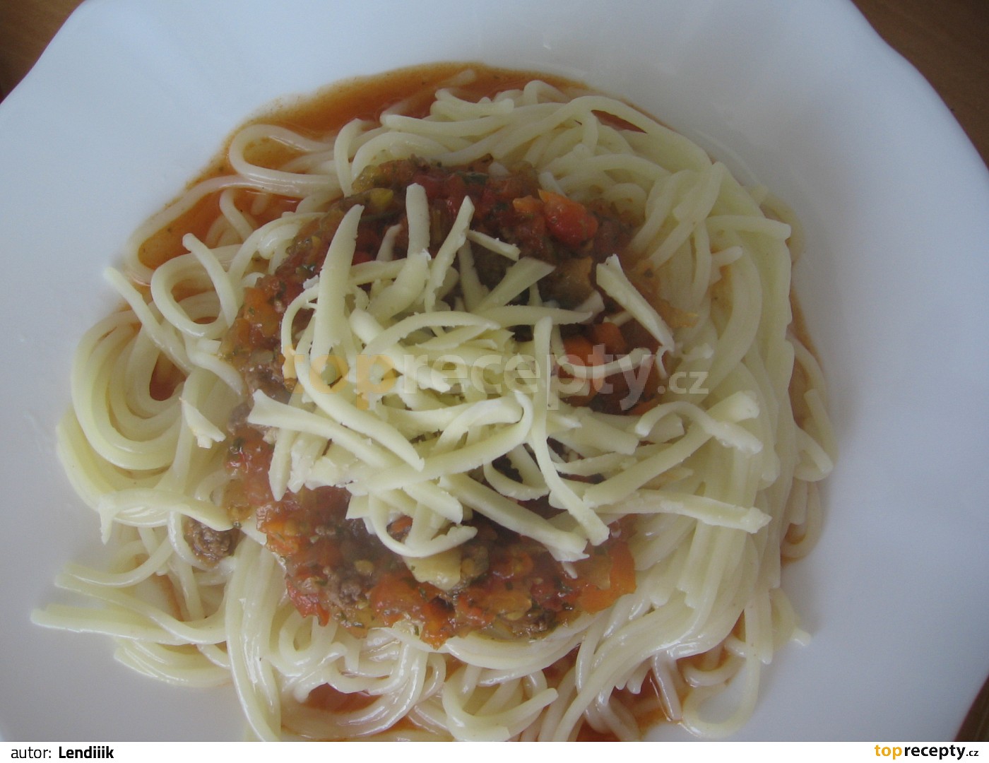 Boloňské špagety recept - TopRecepty.cz