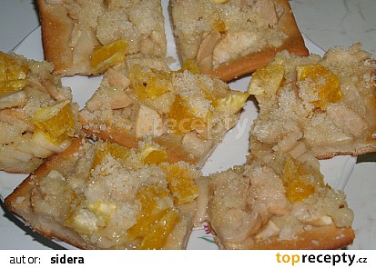 Kynutý koláč s jablky a pomerančem