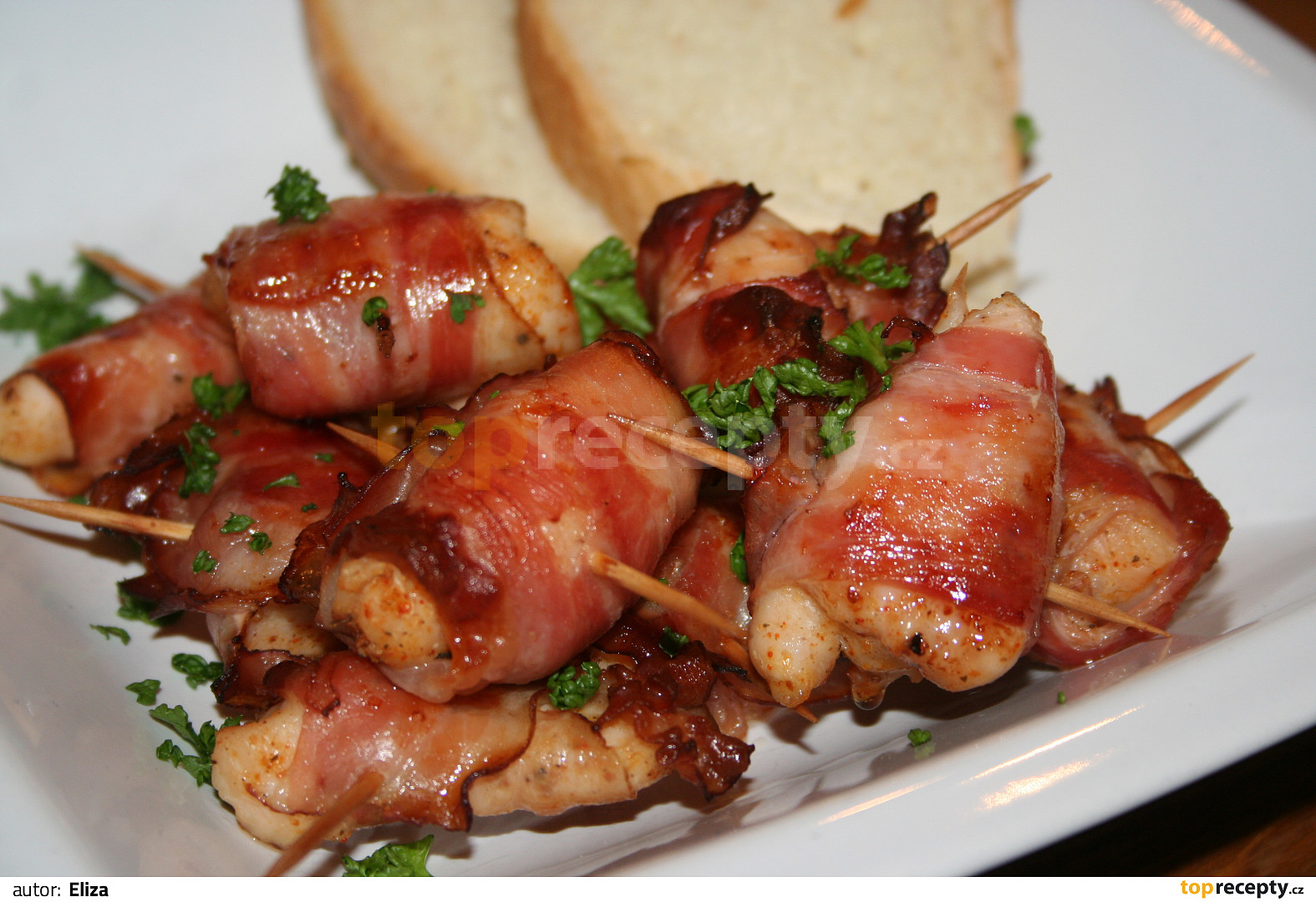 Rychl Poho t n Ku ec Kousky Zape en Ve Slanin Recept TopRecepty cz rychl-poho-t-n-ku-ec-kousky-zape-en-ve-slanin-recept-toprecepty-cz