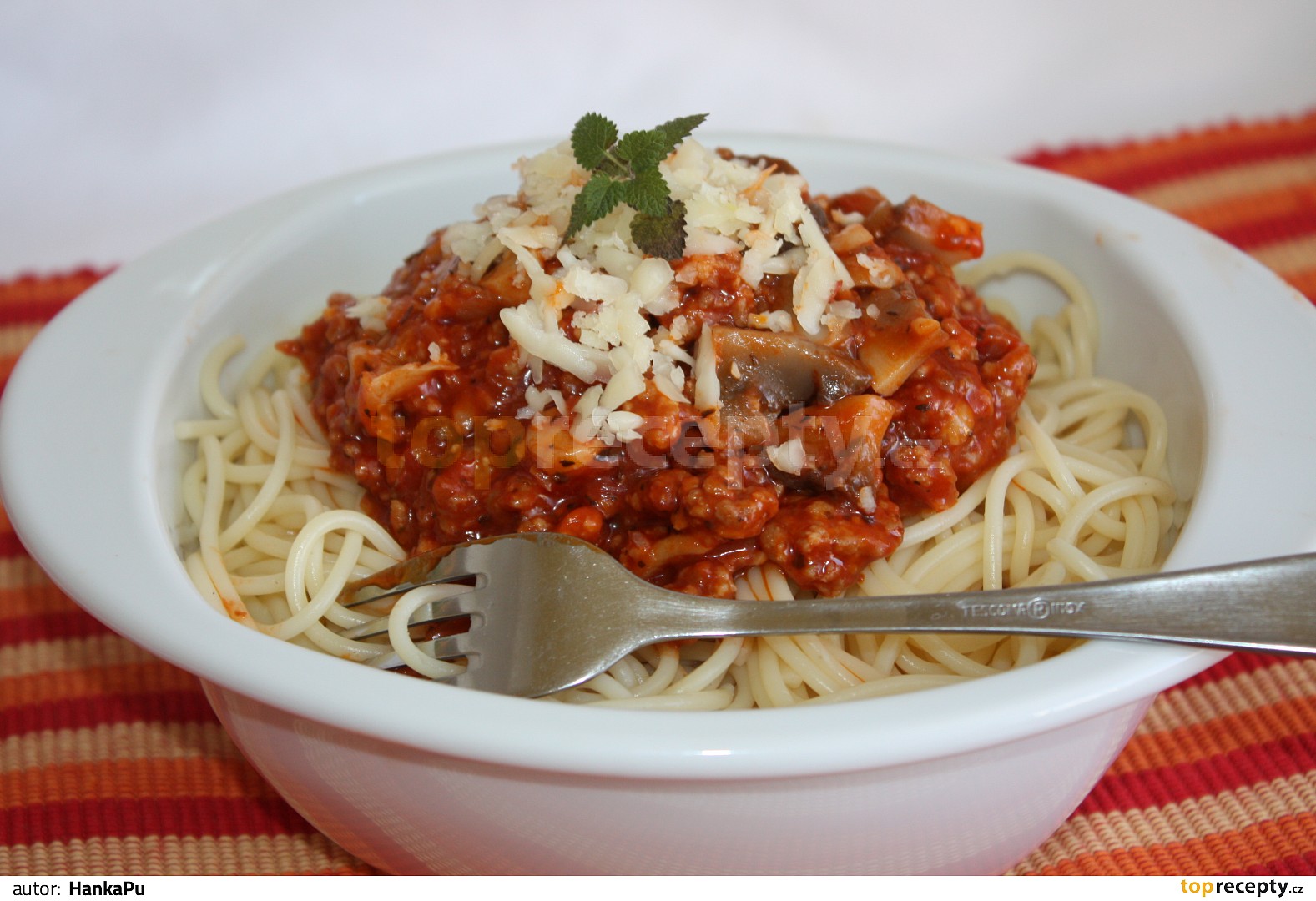 Omáčka na špagety recept - TopRecepty.cz