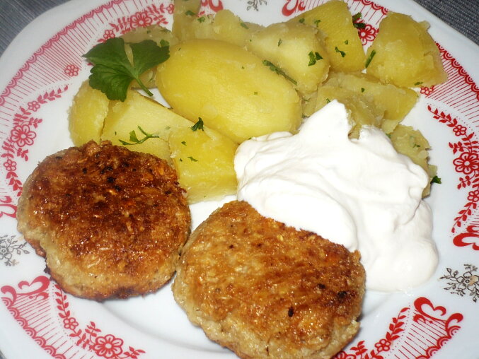 Vločkovo-sýrové karbanátky