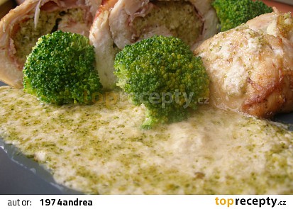 Kuřecí roládky s brokolicovou náplní