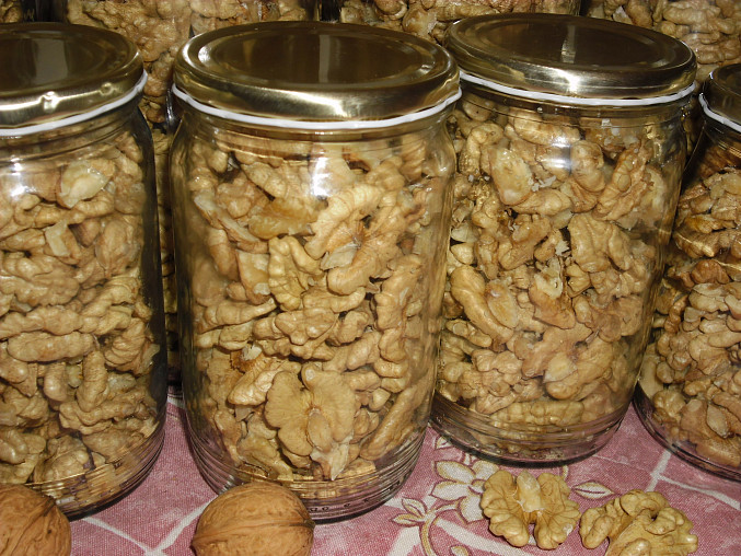 Jak dlouho zavařovat vlašské ořechy?
