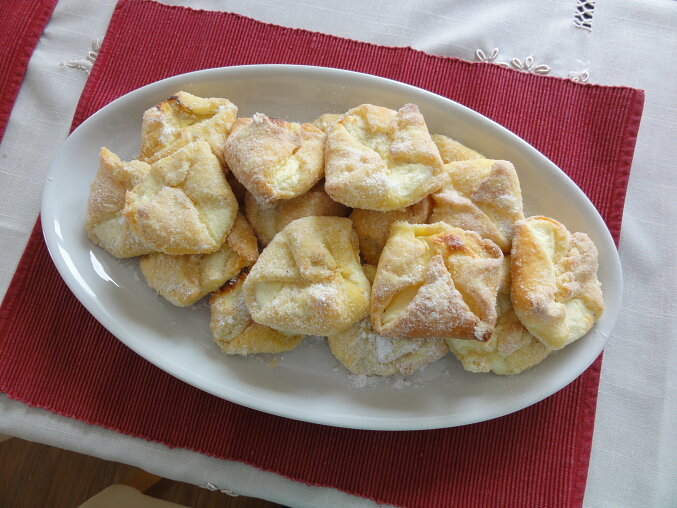 Babiččiny tvarohové šátečky s tvarohem