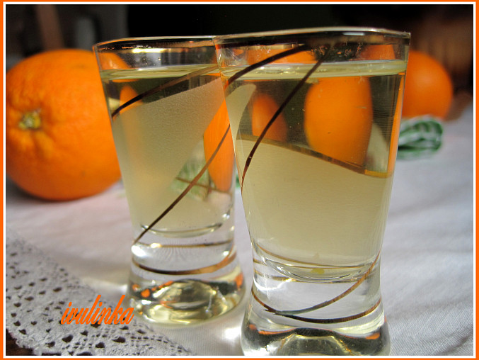 Pomerančový likér ze slivovice