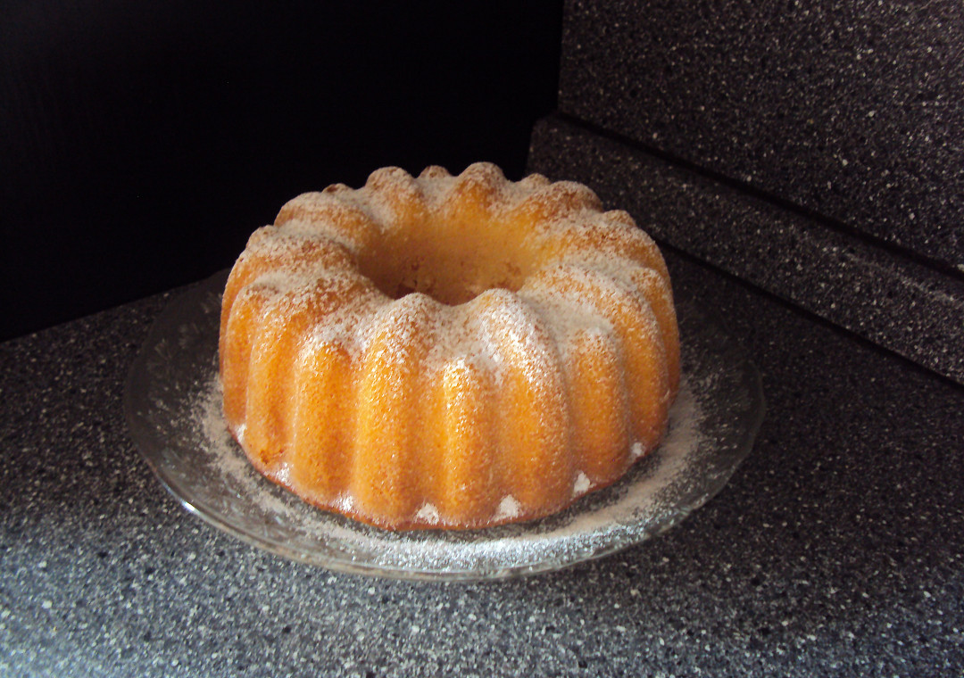 Jogurtová bábovka s pudinkem