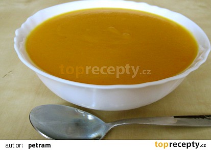 Krémová polévka s nádechem Indie