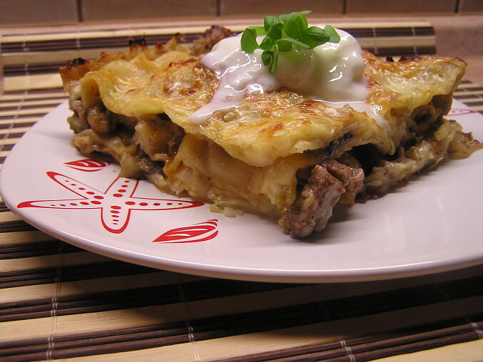 Lasagne s masem a lilkem