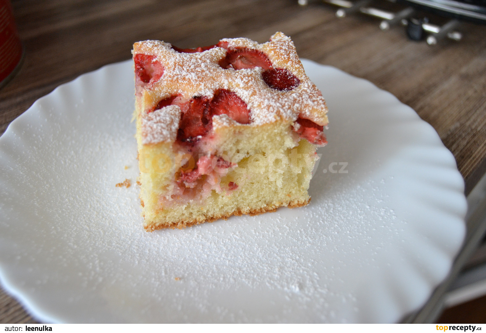 bublanina-nad-chan-s-jak-mkoli-ovocem-toprecepty-cz