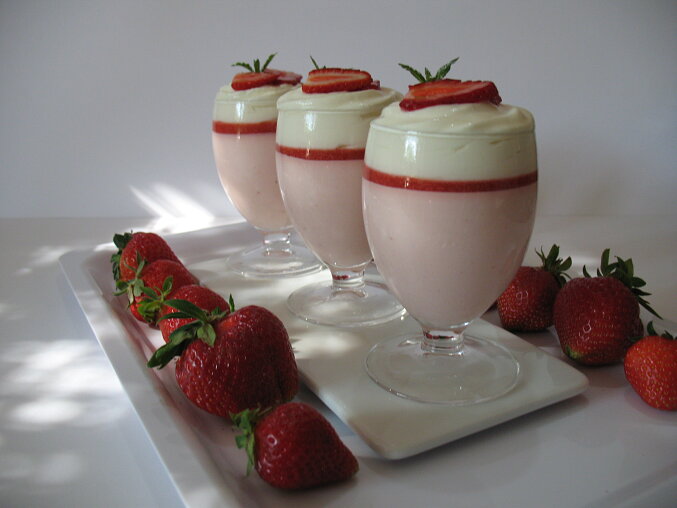 Jahodový mousse (pěna) s mascarpone krémem