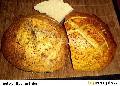 Domácí zlatý chleba