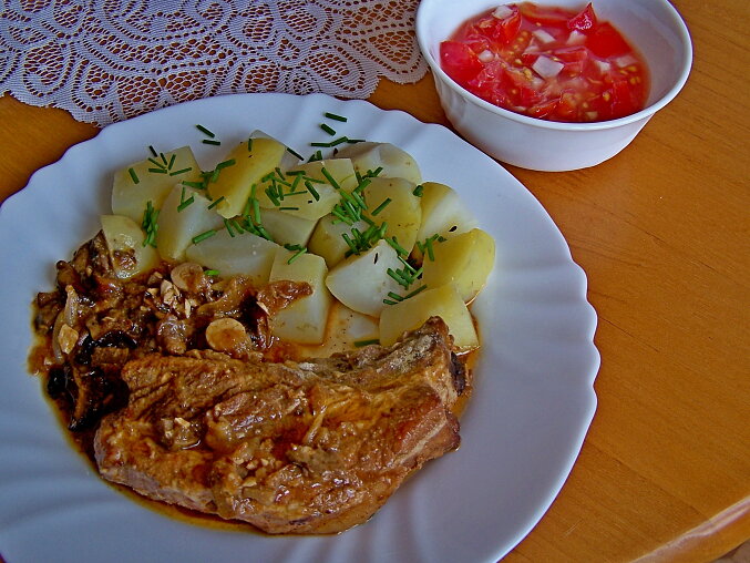 Vepřová žebírka s houbami