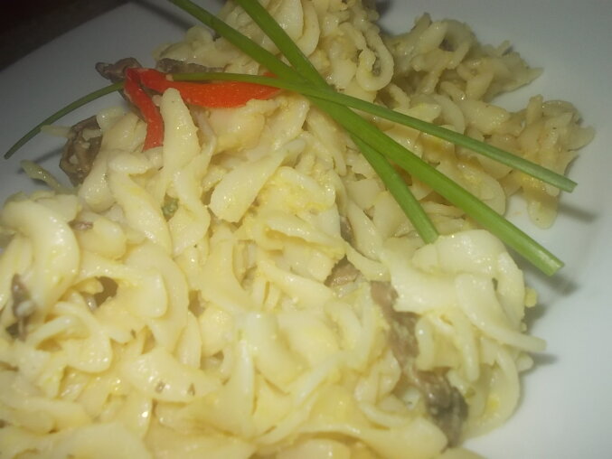 Citronové těstoviny s bazalkou a parmezánem
