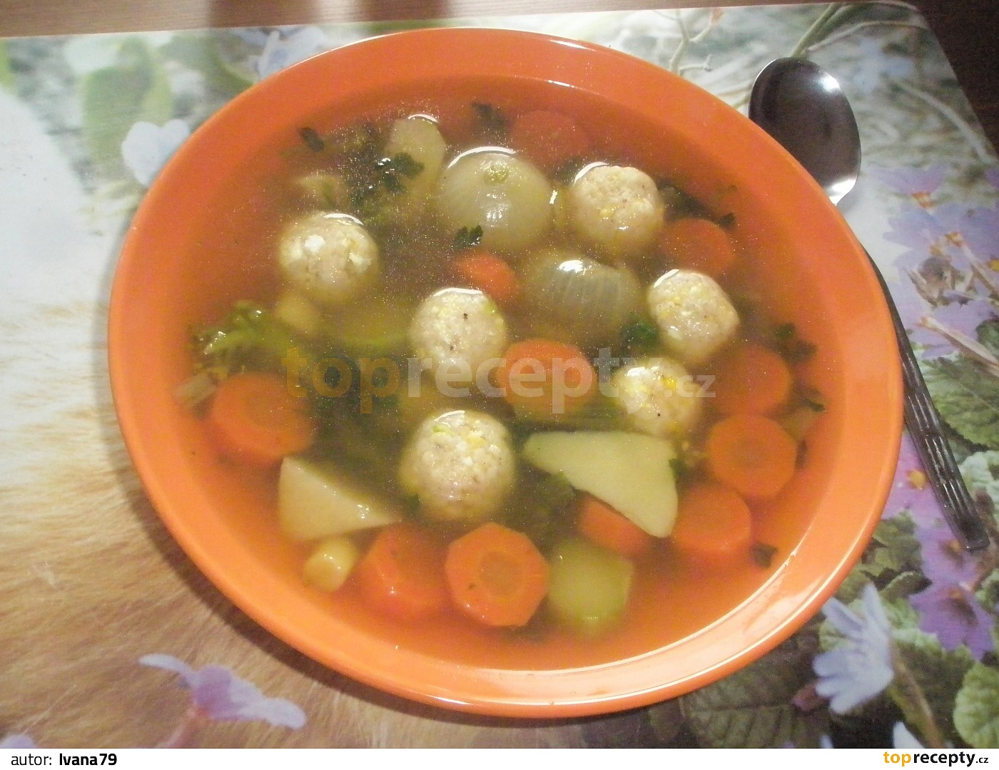 Knedlíčky do polévky z míchaných vajíček recept TopRecepty.cz