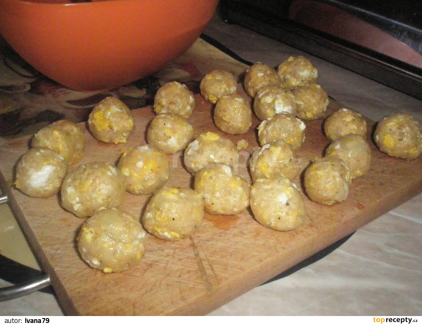 Knedlíčky do polévky z míchaných vajíček recept TopRecepty.cz