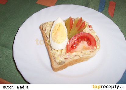Pomazánka z brambor, žervé, rajčat a vajíček