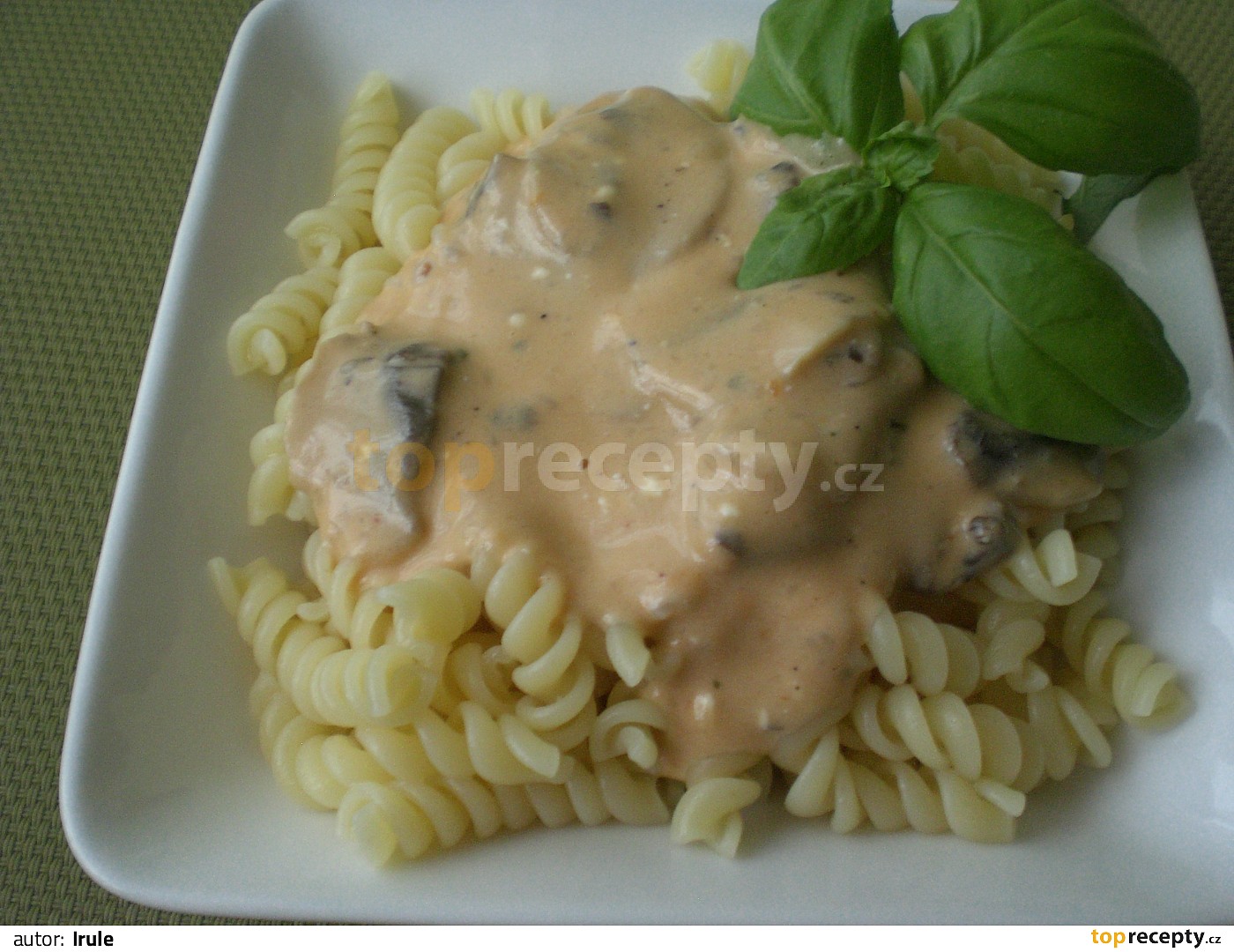 Žampionová omáčka k těstovinám recept TopRecepty.cz