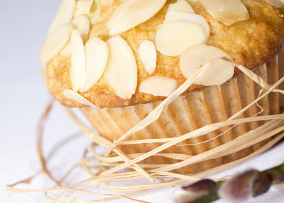 Banánové muffiny s ovesnými vločkami, kokosem a mandlemi