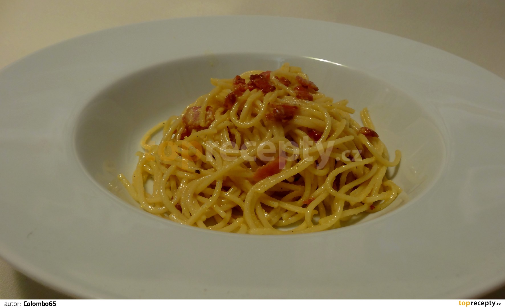 Italské špagety Carbonara - TopRecepty.cz