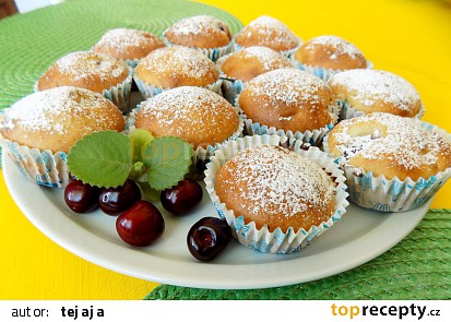 Třešňové muffiny
