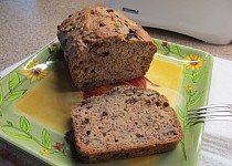 Bananovy chlebicek s vlasskymi orechy a cokoladou