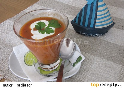 Tomatová polévka studená