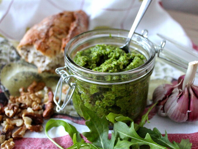 Domácí pesto z rukoly