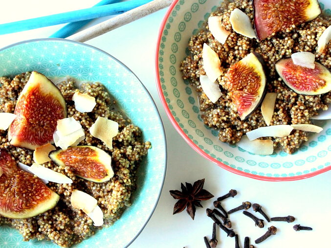 Skořicová quinoa kaše s fíky