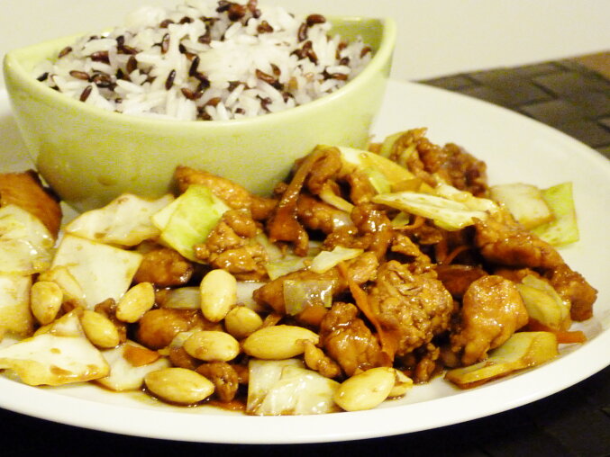 Kuřecí prsa Kung pao s mandlemi
