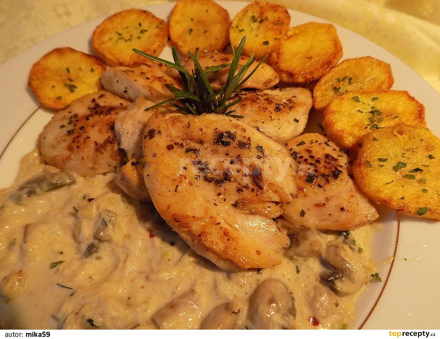 ku-ec-medailonky-s-om-kou-z-celeru-a-ampion-recept-toprecepty-cz