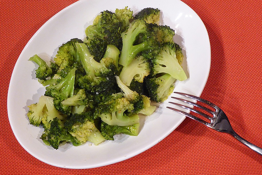 Jak udělat brokolici na panvi?